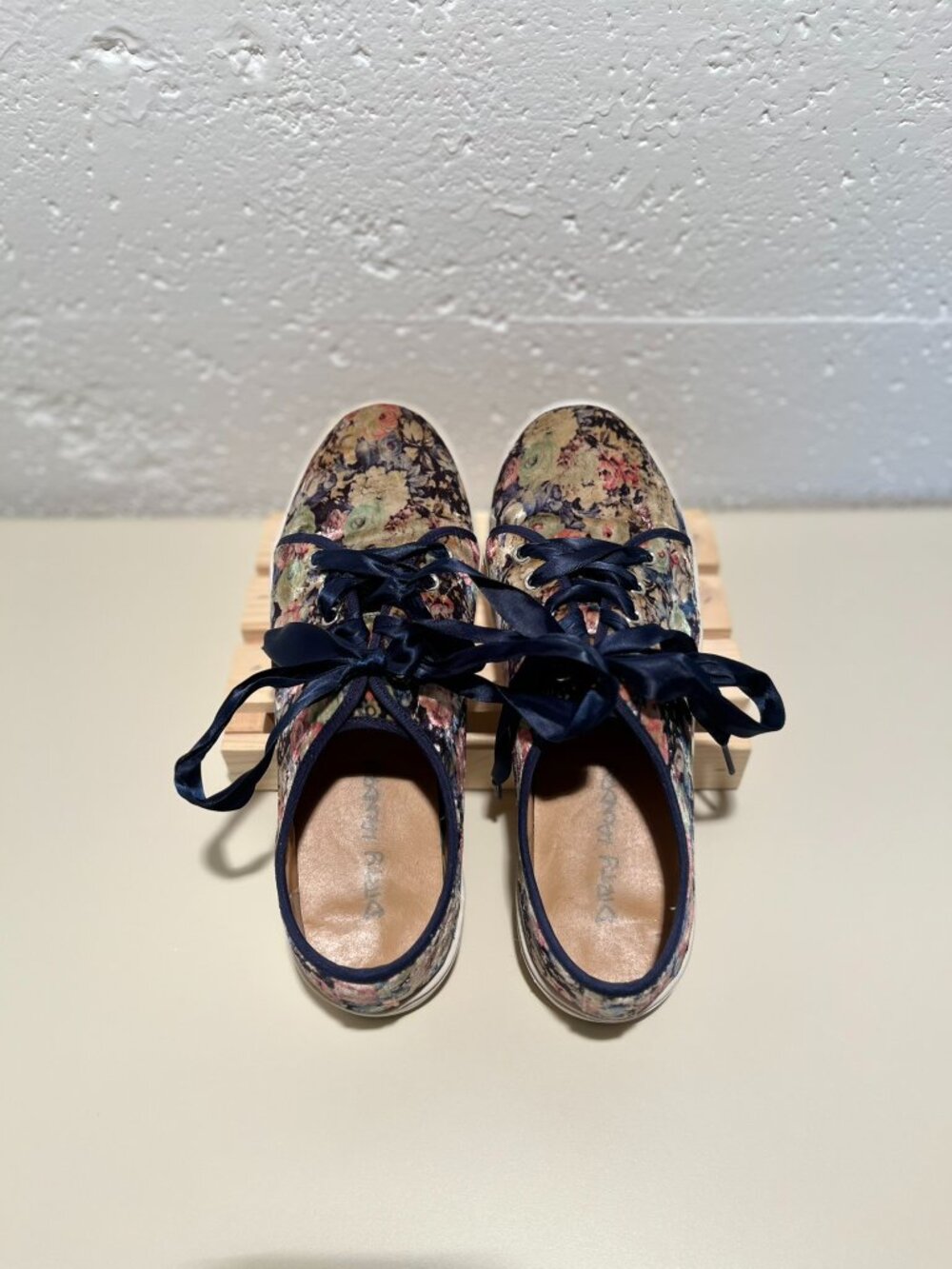 Dirty Laundry Women's Josi Floral Velvet Ribbon Laced Shoes - Picture 10 of 13